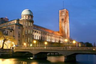 Picture: The German museum at night