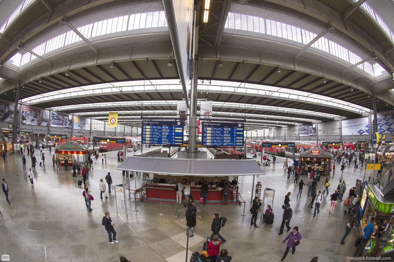 Central railway station/Hauptbahnhof HBF Munich/Germany
